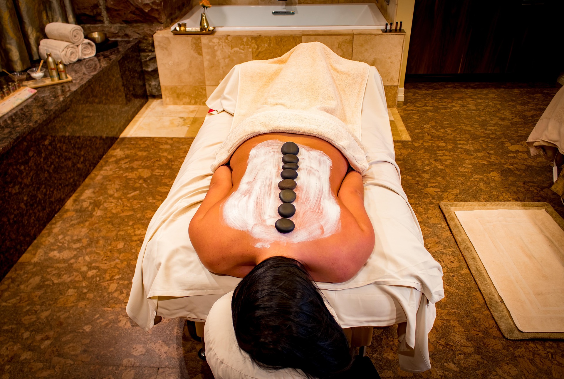 Aroma Massage with essential oils for emotional balance at a spa in Rishra, Kolkata